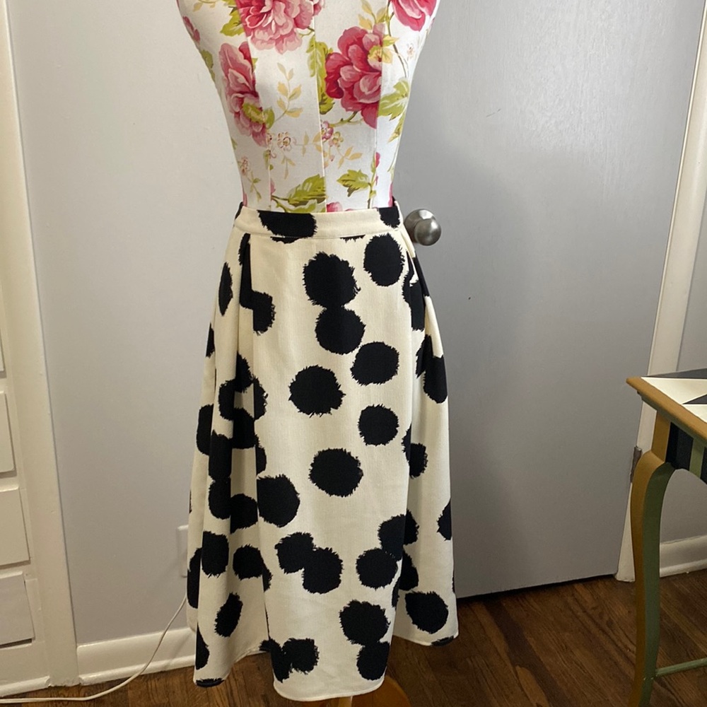 Who What Wear skirt size 10